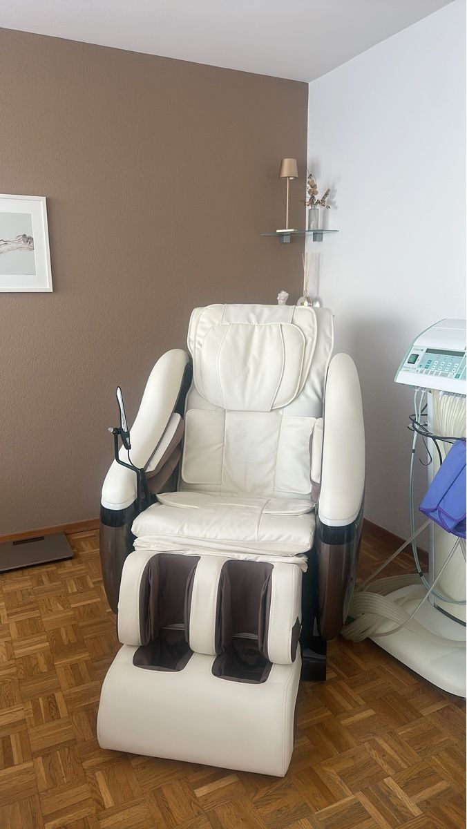 Massagegeräte: Massagesessel – Gebraucht aus Aarau von Auriiiii5000