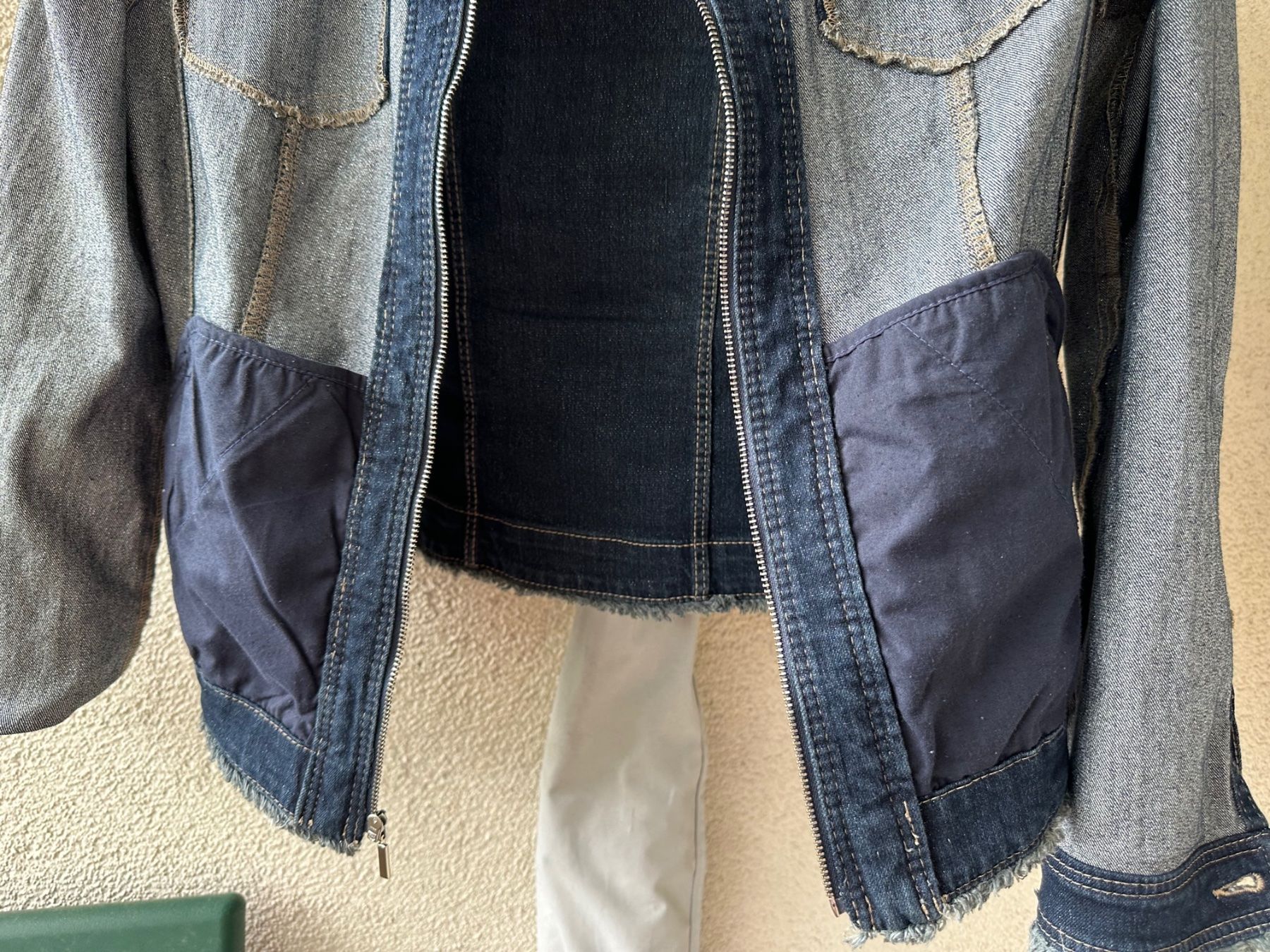 Jeans: Jeans Jacke mit Glitzersteinchen – Gebraucht aus Samedan von Gischpel25 5