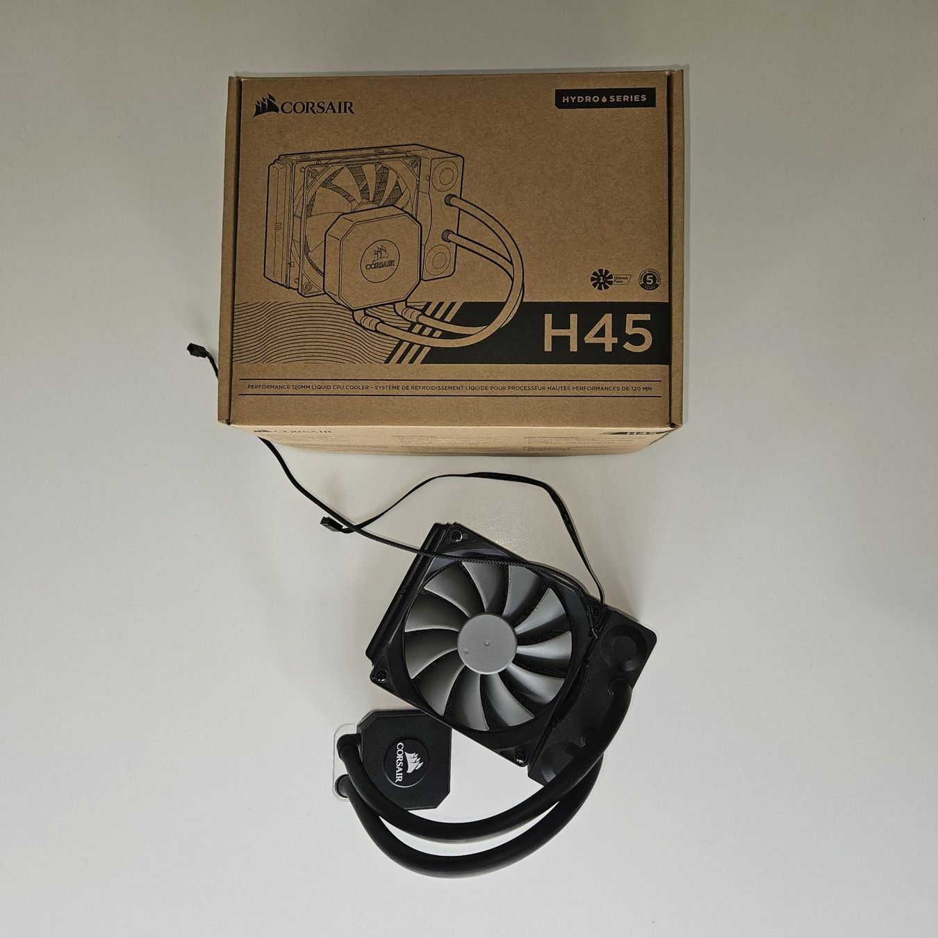 Corsair Custodie: Corsair Hydro H45 – Usato da Oberengstringen venduto da DelCtrl 1