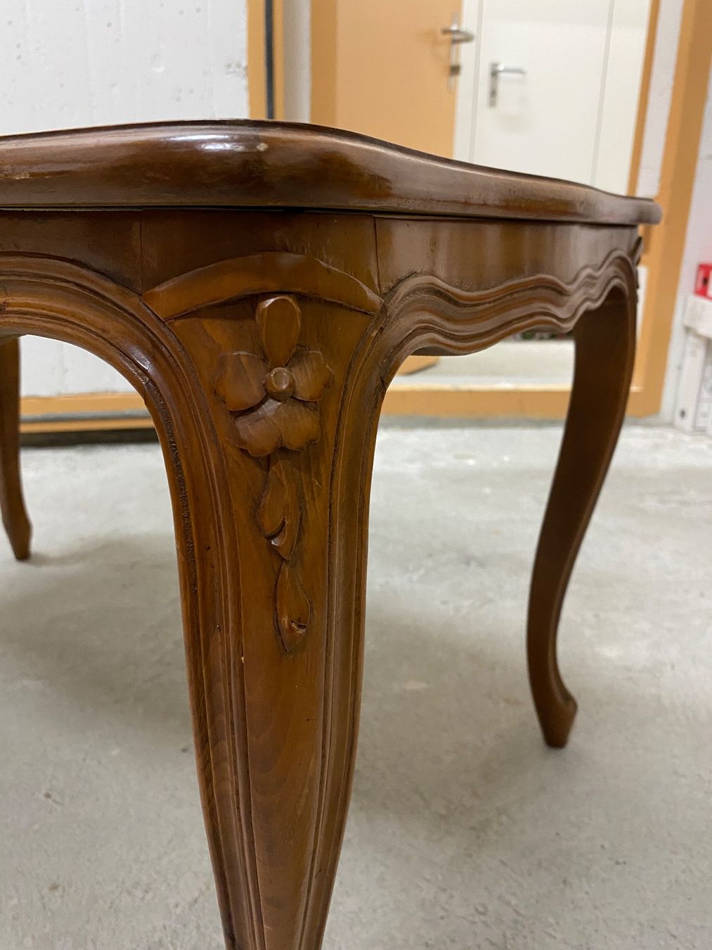 Tavoli: Table basse vintage en bois massif – Usato da Prilly venduto da jer_9vjb 2