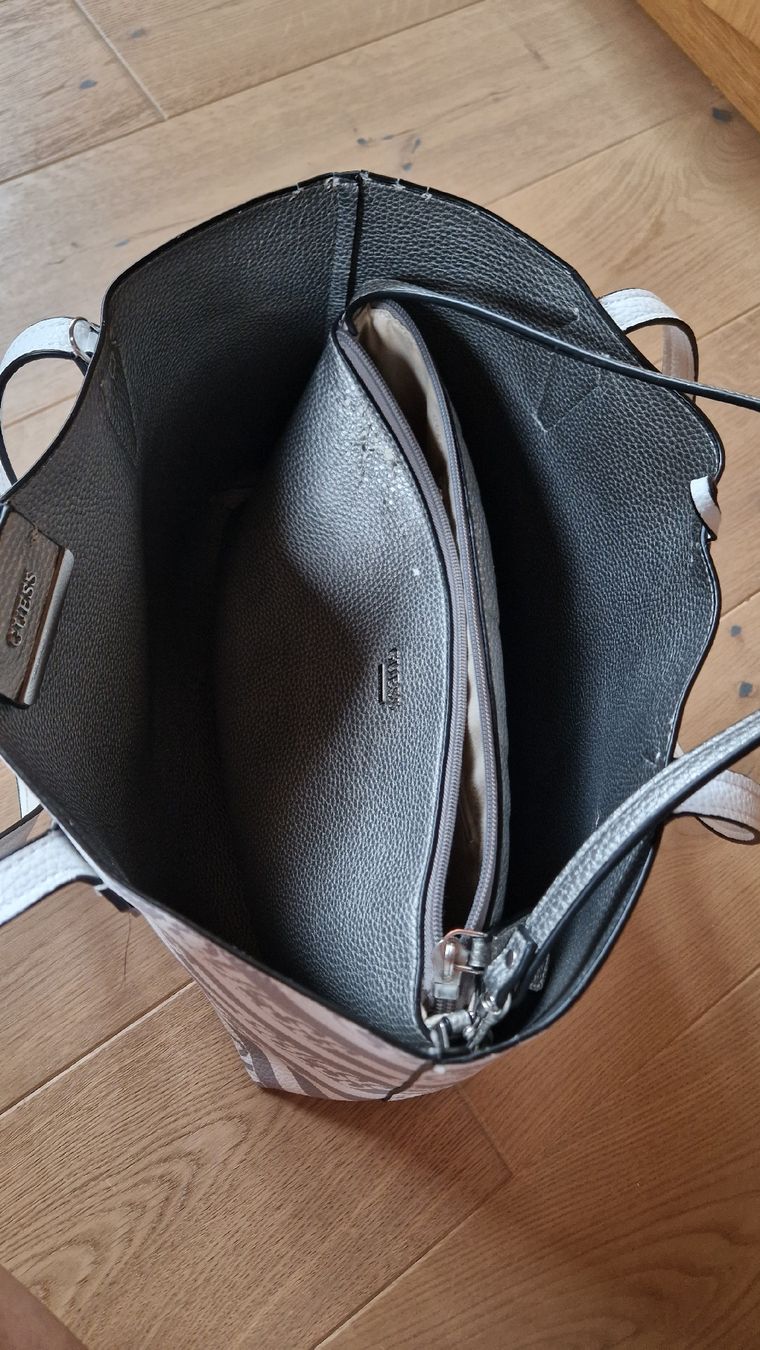 Guess Borse da donna:  2 in 1 Guess Shopper Tasche – Usato da Mellingen venduto da BiBi.16 3