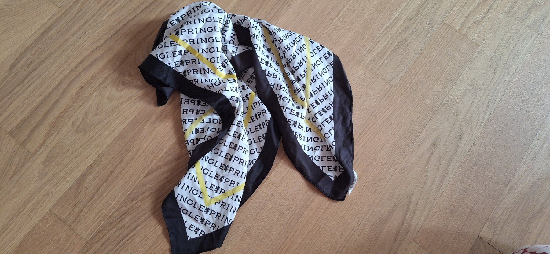 Foulards, Tücher & Schals: Foulard – Gebraucht aus Luzern von larissa_n 2