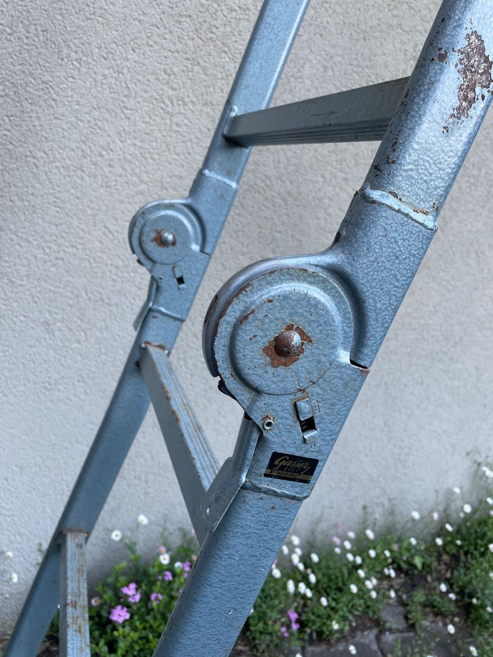 Scale: Leiter aus Stahl, klappbar – Usato da Zürich venduto da haeschesnonid 3