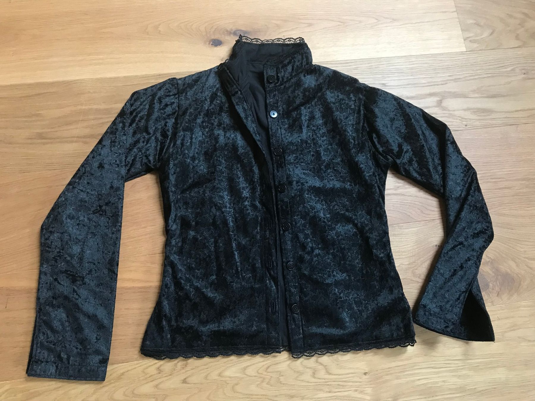 Maglioni & Felpe: Edle einzelanfertigung Gothic Jäckli / Pullover – Usato da Freudwil venduto da Feenland2010