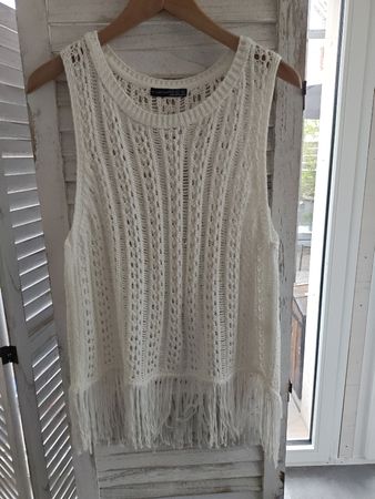 Stricktop Atmosphere weiss mit Fransen Grösse M