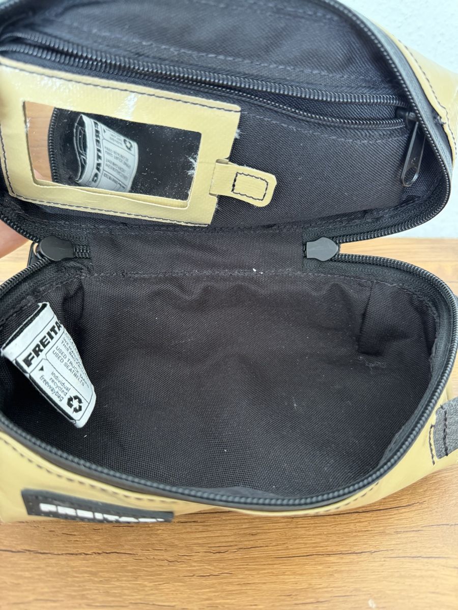 Freitag Custodie per cosmetici: FREITAG F35 CHEYENNE – Usato da Brügg BE venduto da Goob 3