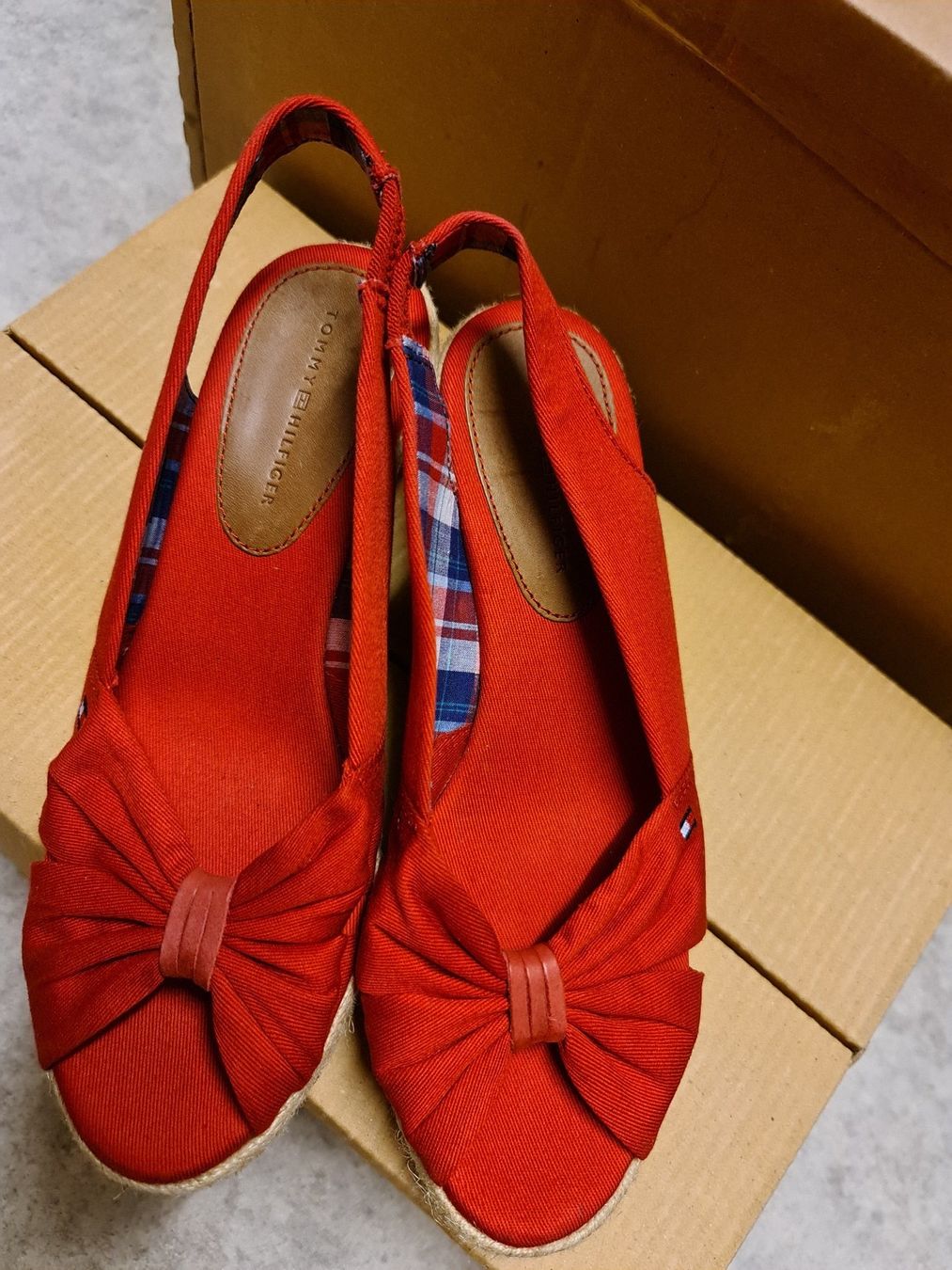 Tommy Hilfiger Damenschuhe: Damen Sandale von Tommy Hilfiger – Gebraucht aus Rümlang von olli75 2
