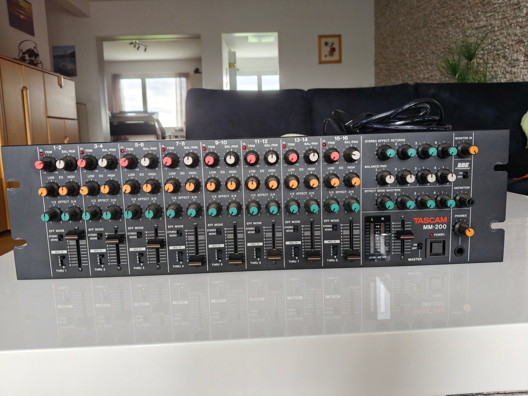 Sonstiges Zubehör: Rackmixer und Aktivmonitor – Gebraucht aus Zürich von Marlies_Zurich 1