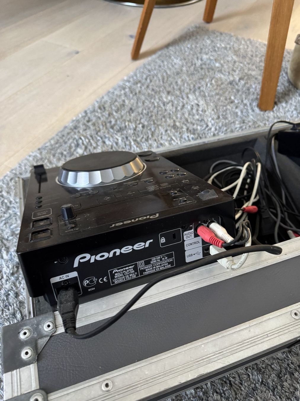 Pioneer Sistemi audio & multimediali: 2 Pioneer CDJ-350 + flightcase et câbles – Usato da Gilly venduto da OGudet 2
