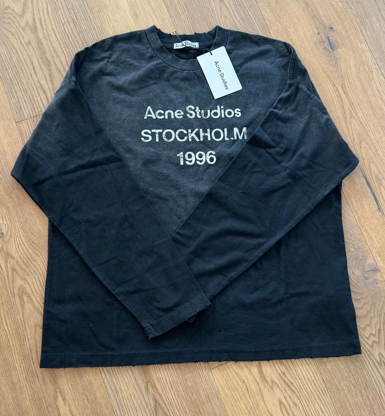 Acne Studios T-Shirts: Acne Studios Longsleeve Gr. M, schwarz – Neu (gemäss Beschreibung) aus Triesen von dardaleni