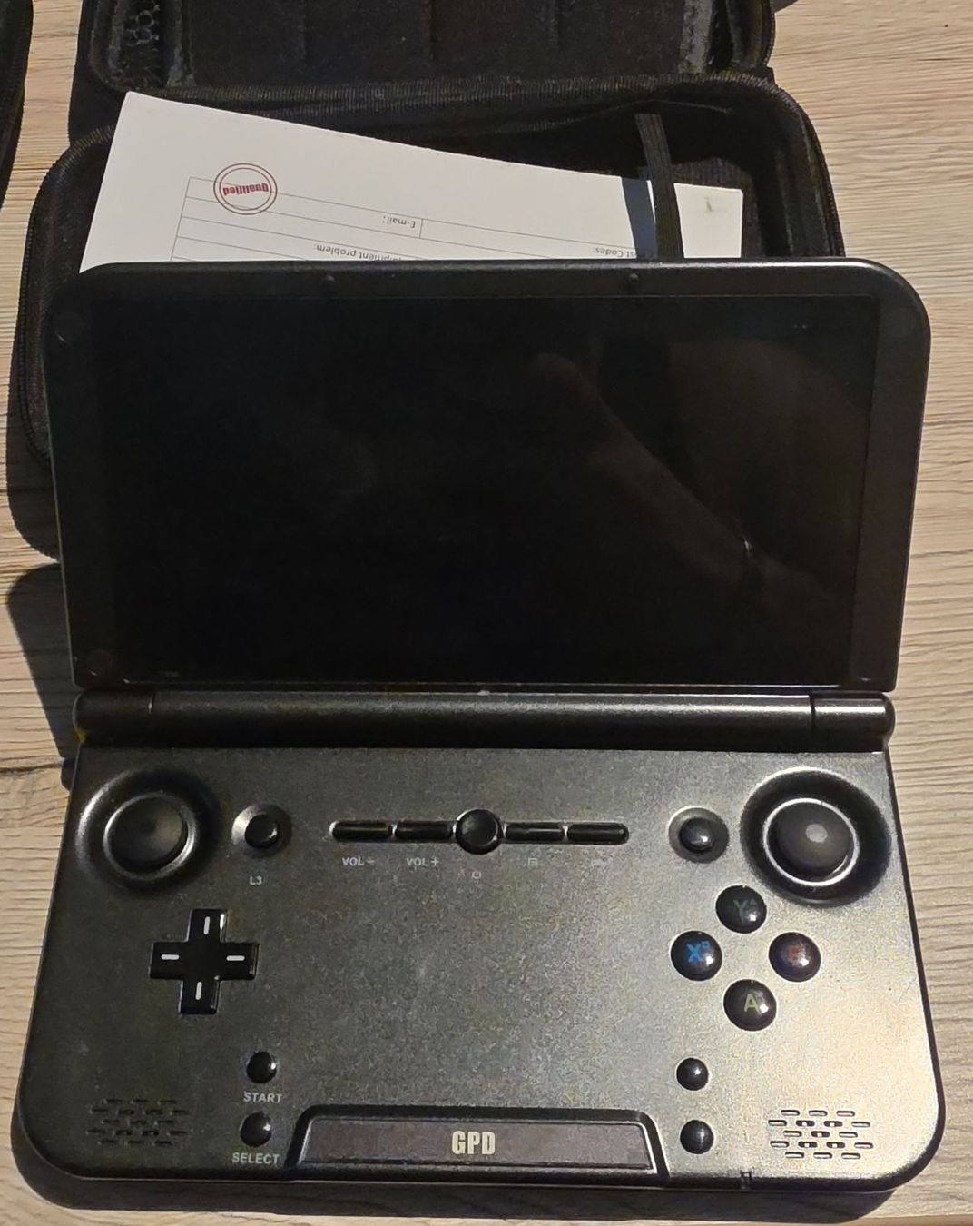 Gpd Konsolen: GPD WIN Handheld Konsole mit Tasche – Gebraucht aus Rothenburg von Egzon_beqiri