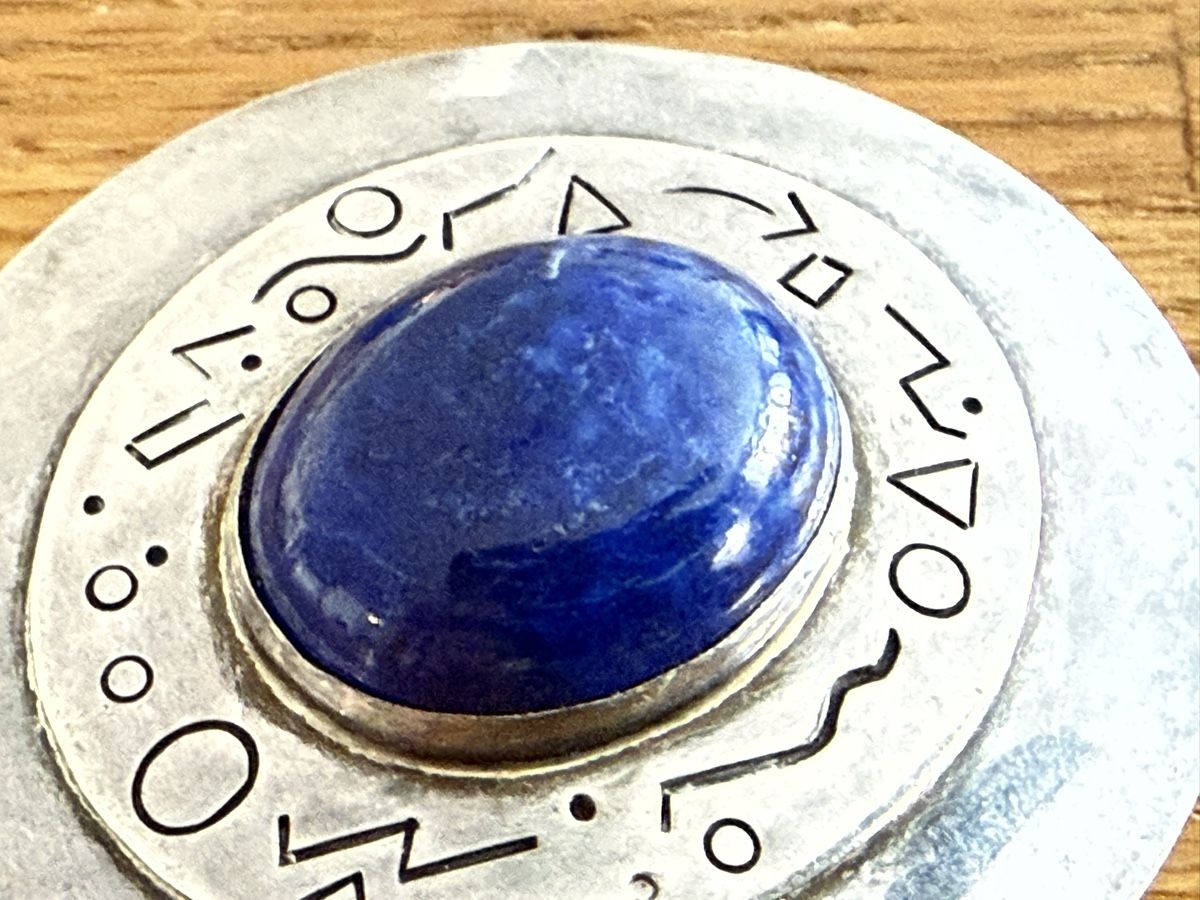 Broches & Aiguilles: Sterling Silber Brosche mit blauem Stein. – D'occasion à Goldach par Messerguru 1