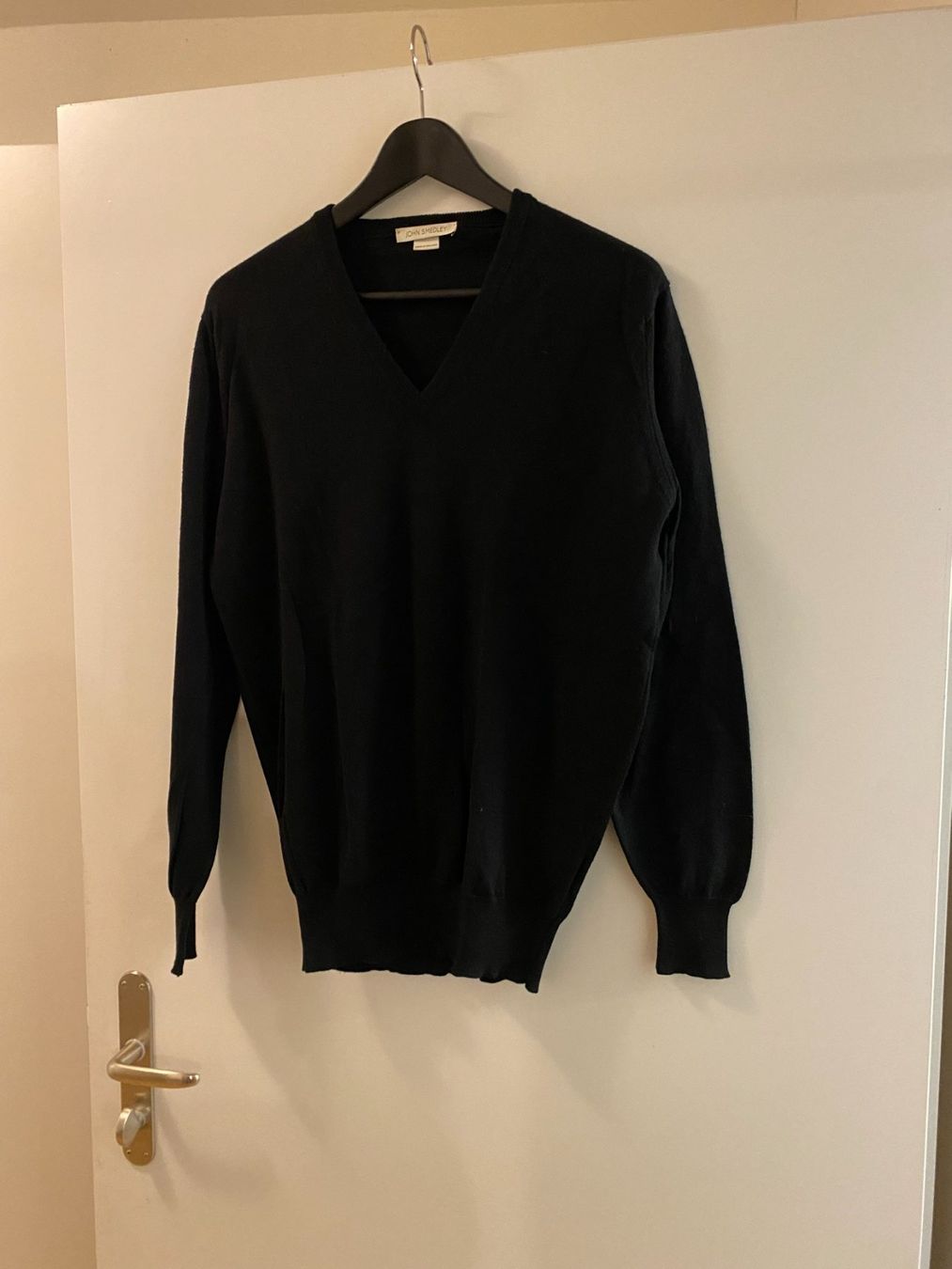 Pullover & Sweatshirts: Pullover – Smedley, langarm, schwarz – Gebraucht aus Zürich von cyrils78 2