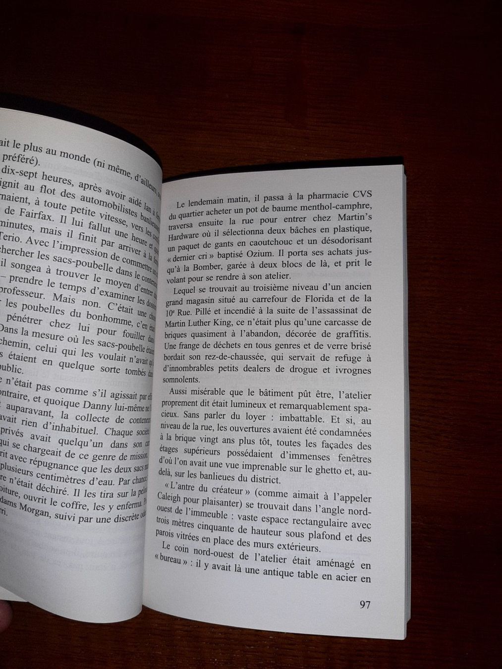 Libri: John case le huitieme jour – Usato da Le locle venduto da juliensaran 2