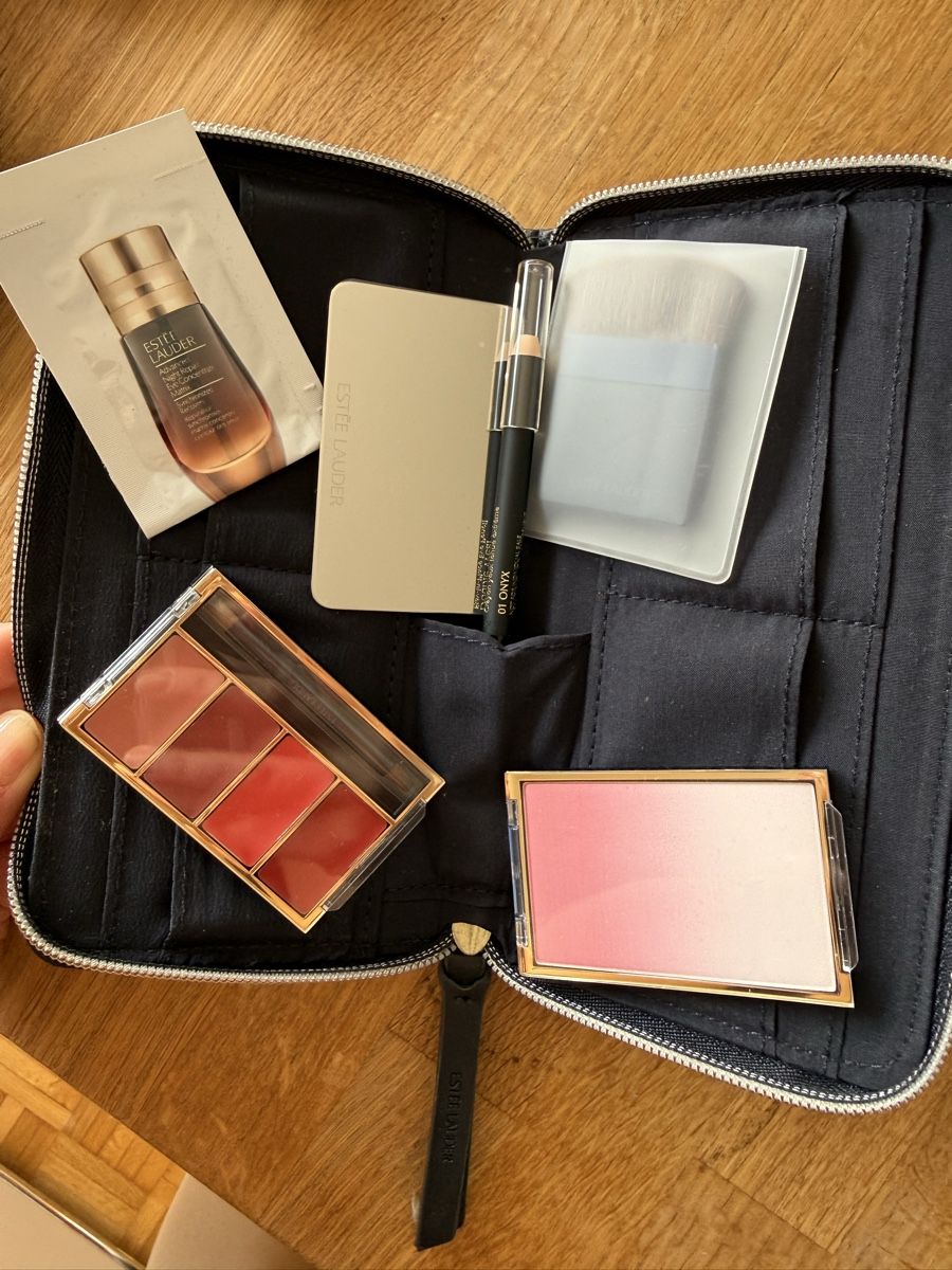 Estée Lauder Make-up: Estee Lauder Set – Neu und originalverpackt aus Meilen von NHirs96