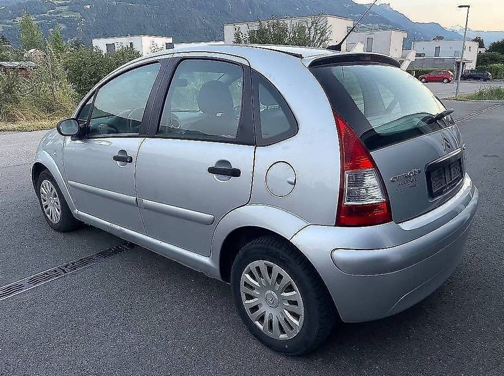 Citroën Automobili: Citroën C3, 1.4L, 5 Portes, Bon état, Climatisation, etc – Usato da Conthey venduto da ditade 5