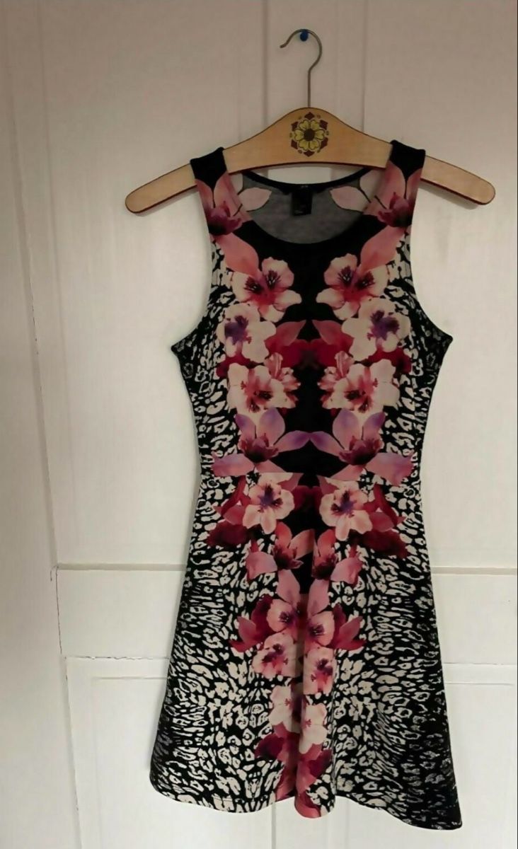 Vestiti: Kleid Grösse S – Usato da Dübendorf venduto da ali_g7p8