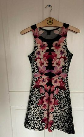 Kleid Grösse S