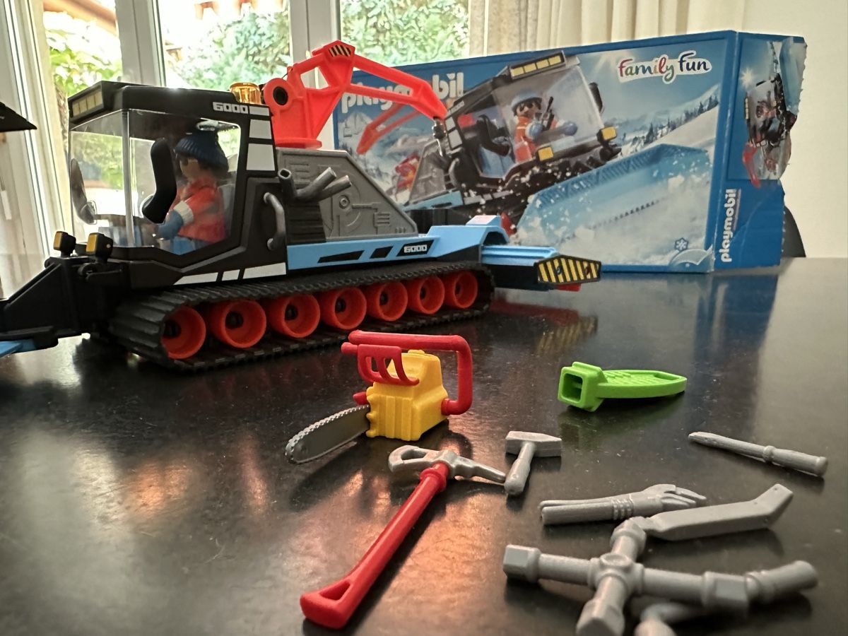 Playmobil Spielzeuge: Playmobil Pistenbully 9500 – Gebraucht aus zürich von Mformat 2