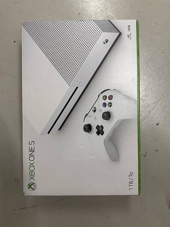 Console: Neuwertige Xbox One S 1TB – Usato da Uetendorf venduto da yan_per