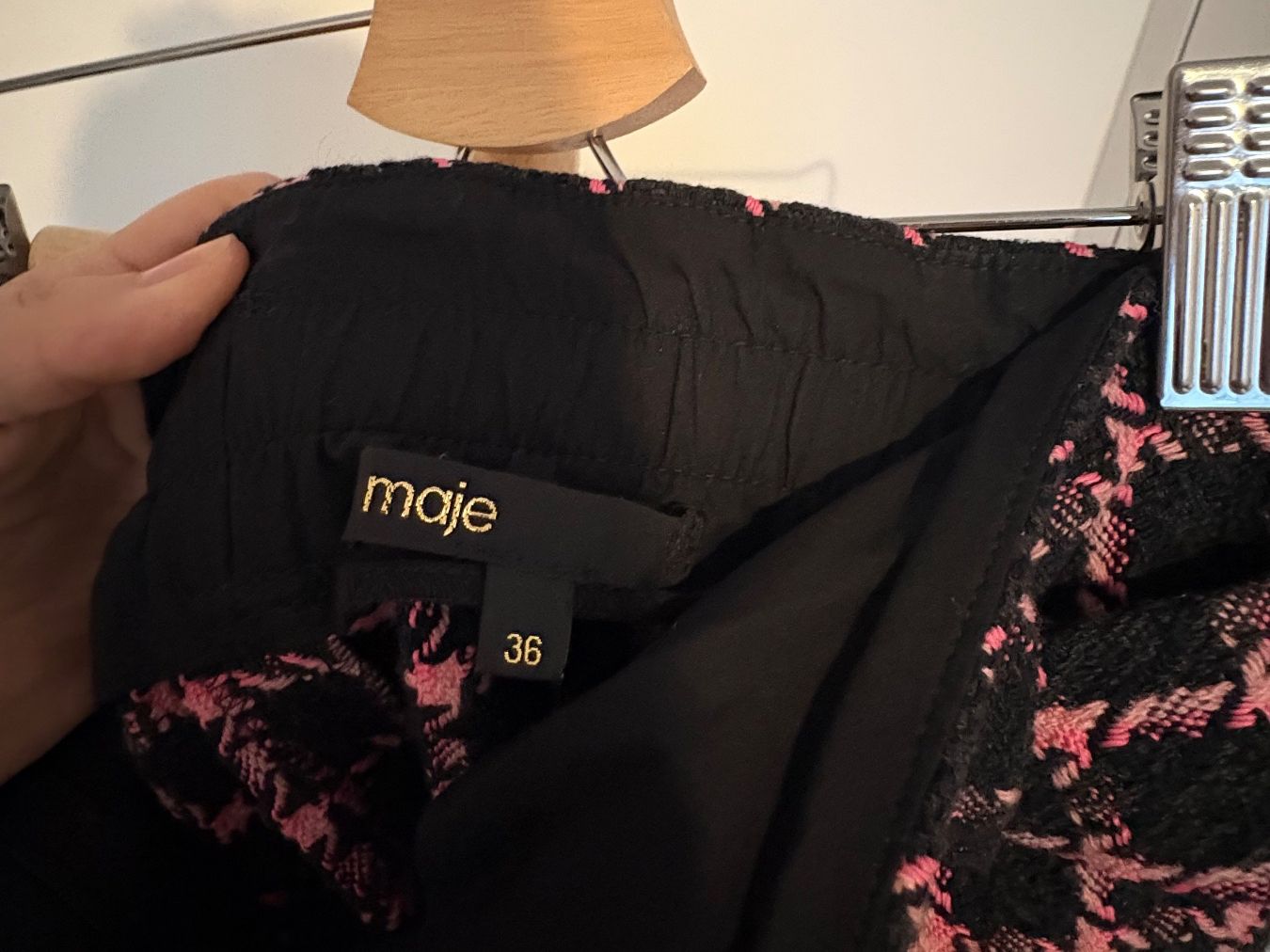 Maje Pantaloni: Maje Shorts black pink checked size 36 good condition – Usato da Genève venduto da ane_dr7w 2