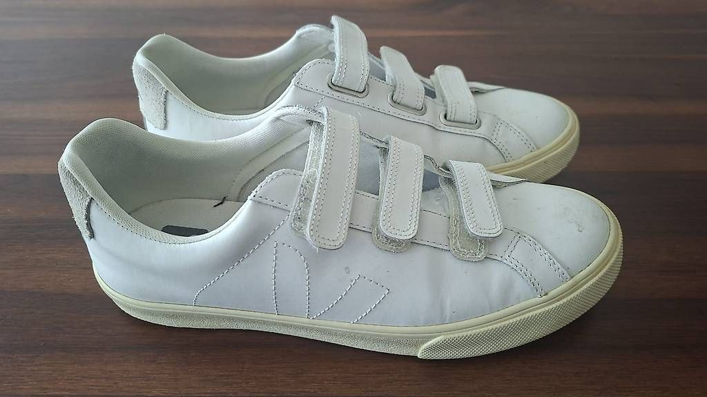 Veja Herrenschuhe: Veja Herren Sneaker 42 – Gebraucht aus Bottmingen von ait_slz5