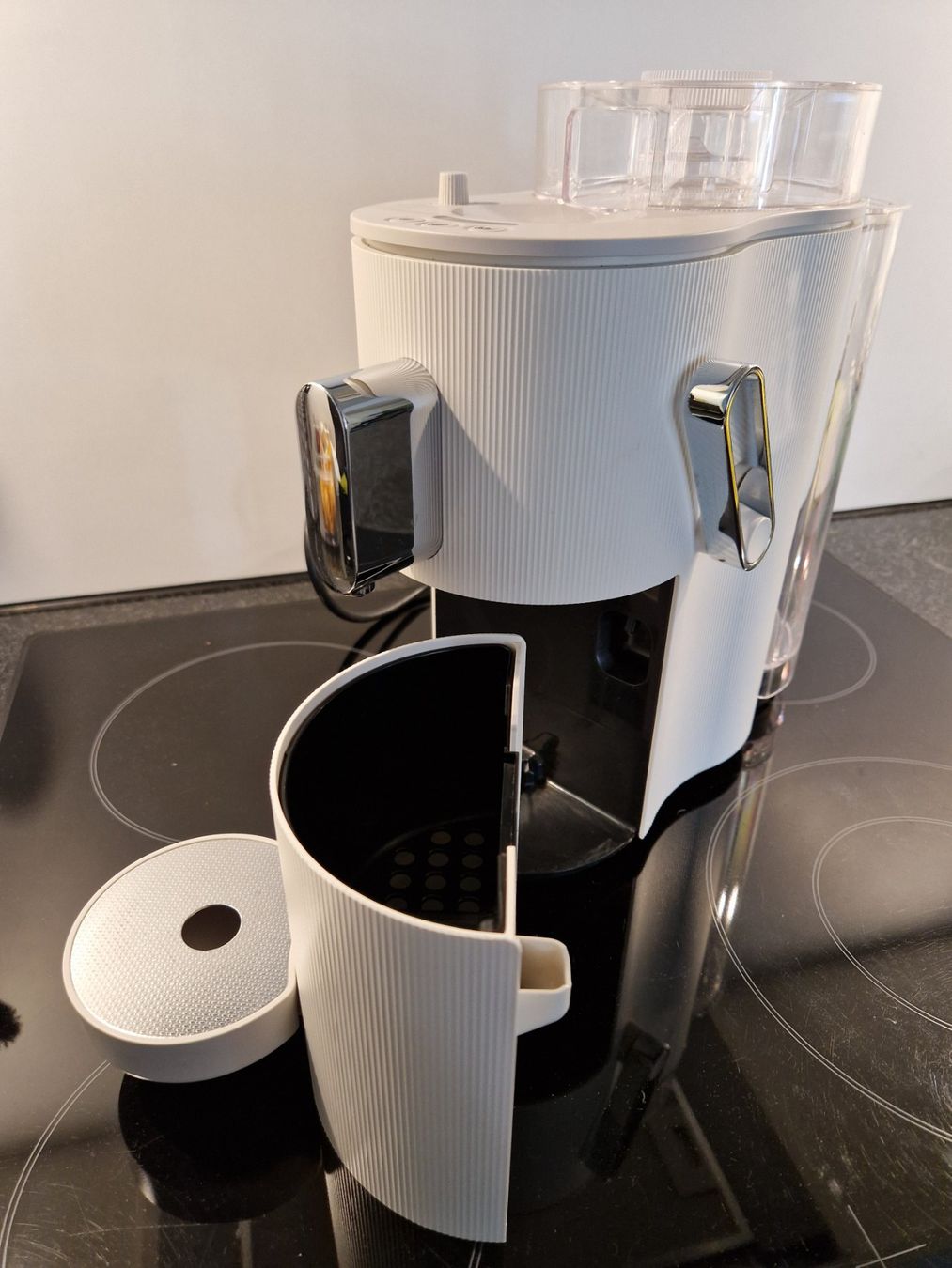 Coffee B Macchine per caffè & Macchine per espresso: Coffee B Kaffemaschine weiss – Usato da Fribourg venduto da gua_7jvq 2