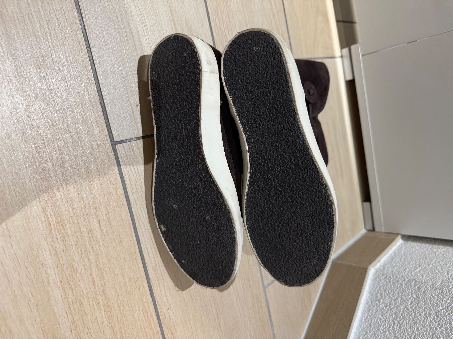Lacoste Damenschuhe: Bottes Lacoste en daim marron, taille36 – Gebraucht aus Granges-Paccot von snowdi 2