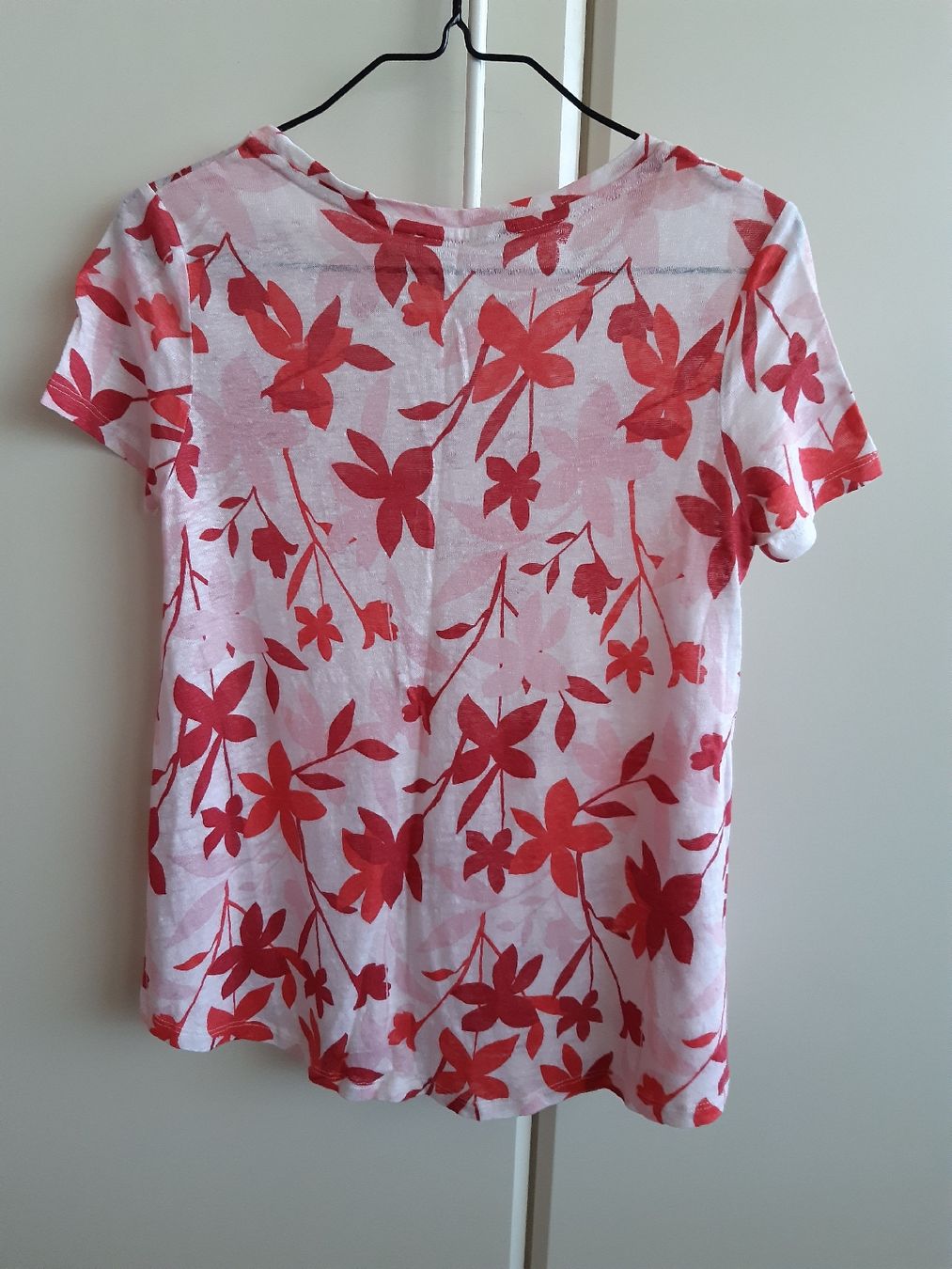 Stefanel T-shirts: STEFANEL - Top imprimés fleurs TXS – D'occasion à Cressier - NE par bloomydays 1