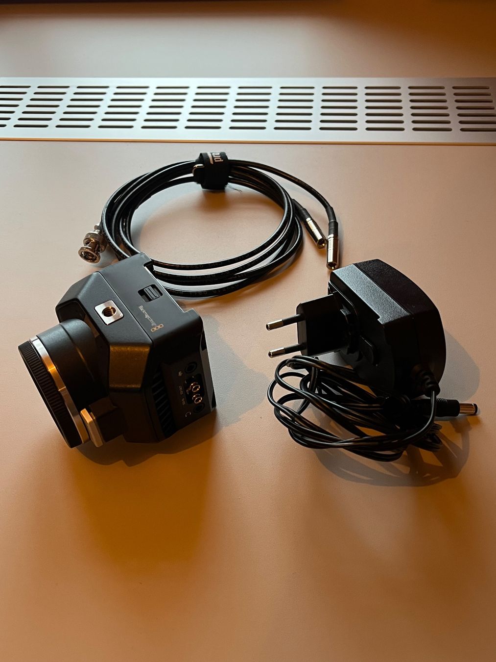 Blackmagic Camcorder: Blackmagic Micro Studio Camera 4K – Gebraucht aus Stein AR von Maetu1987 4