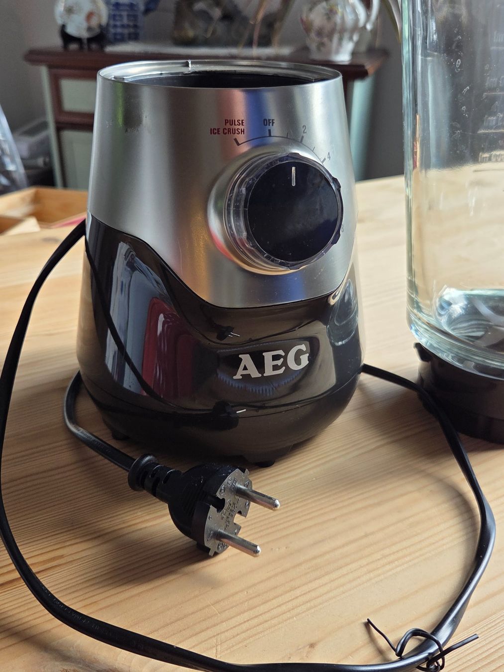AEG Elettrodomestici da cucina: Standmixer, 700W, 1500ml, AEG/Electrolux, pulse – Usato da Liestal venduto da ITOlio 1