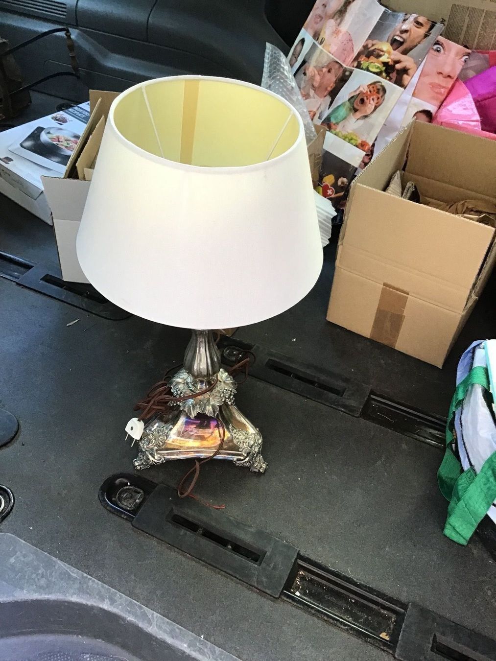Lampade: Versilberte Tischlampe – Usato da St. Gallen venduto da Goldlilly
