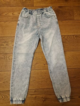 Jeans mit Bund Gr. 164 neuwertig!