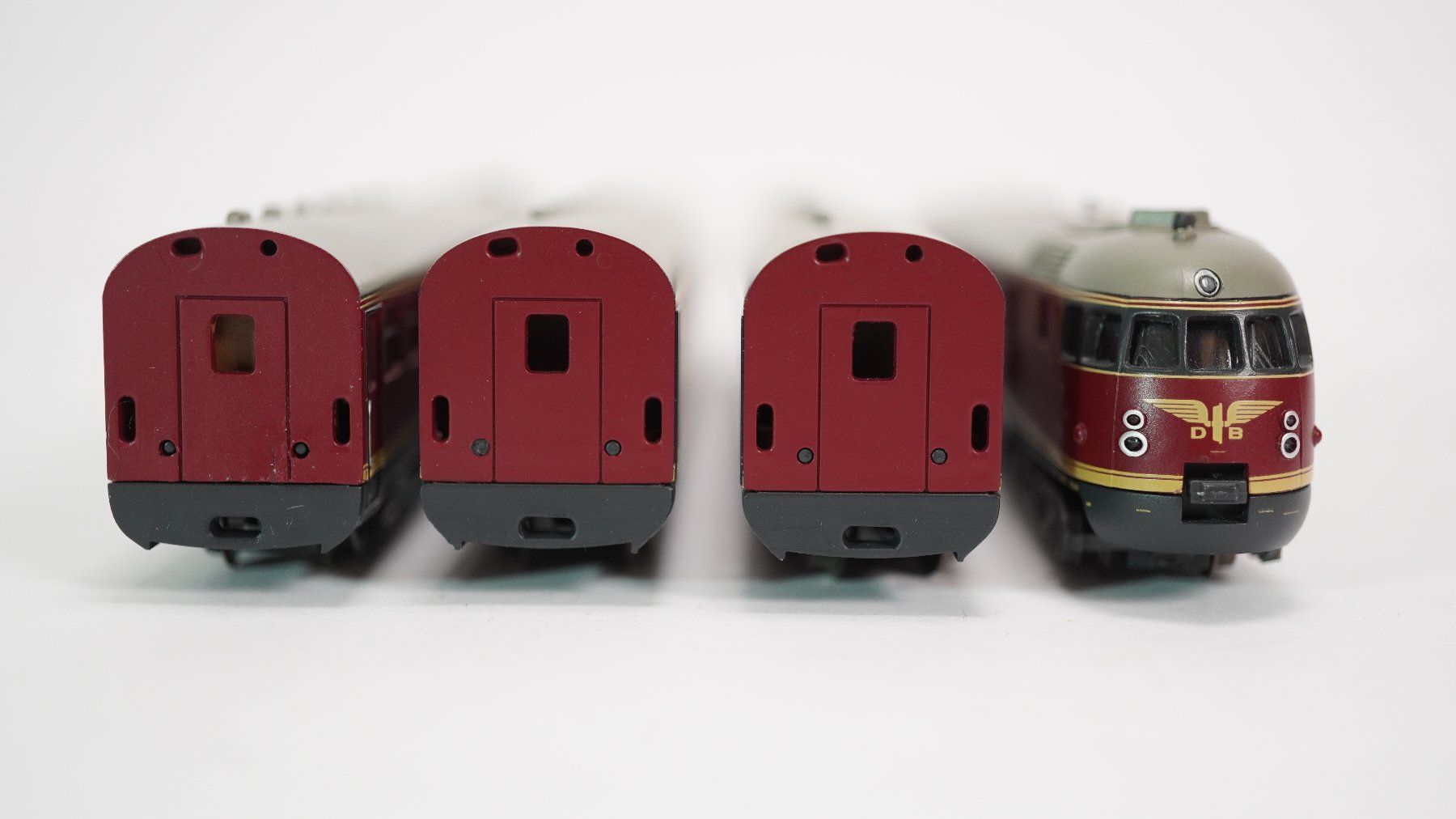 Arnold Modellini di ferrovie: e43 Arnold DB WM 09505 Triebzug 4-teilig – Usato da Thun venduto da evinka_gmbh 4