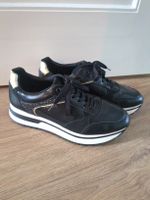 Turnschuhe Grösse 40