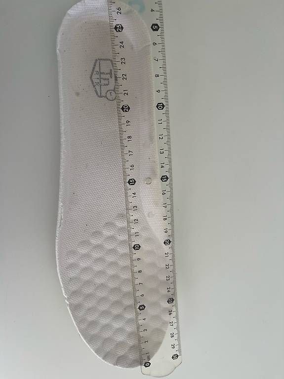 Scarpe da uomo: Sneaker Turnschuh weiss ca. Gr. 41 – Usato da Reinach BL venduto da present4you 4