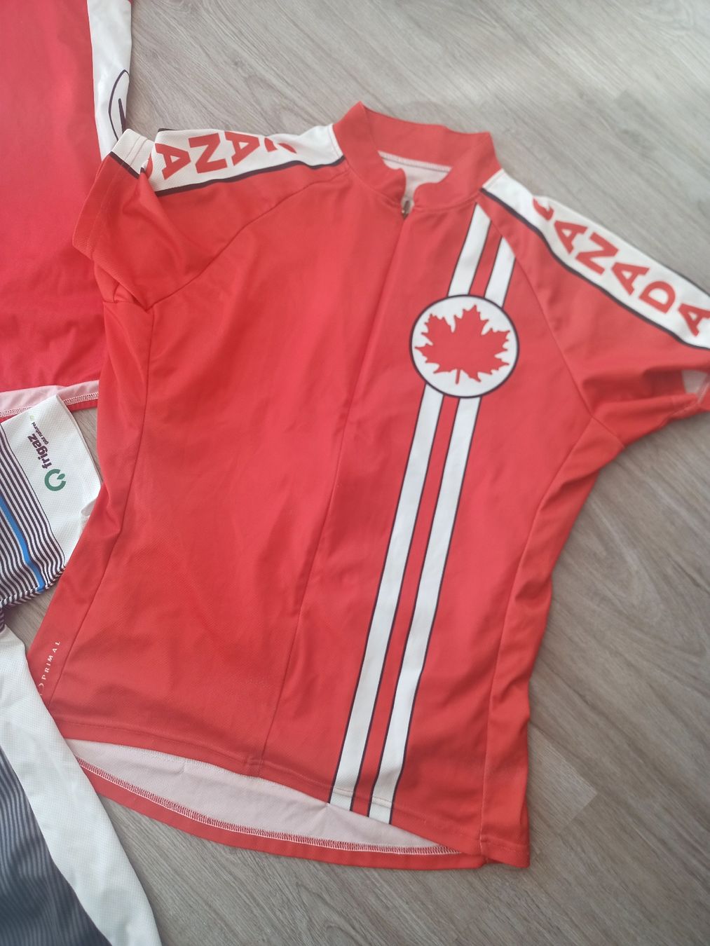 Canottiere & Pantaloni: Bike / Velotrikot – Usato da Bern venduto da Maikaefer10 1