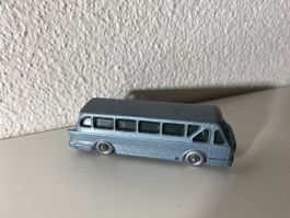 Lesney bus