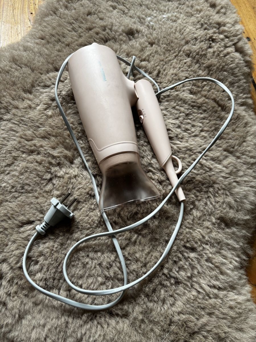 Philips Sèche-cheveux: Philips Haartrockner, rosa – D'occasion à Hallau par cheyenneschreyer