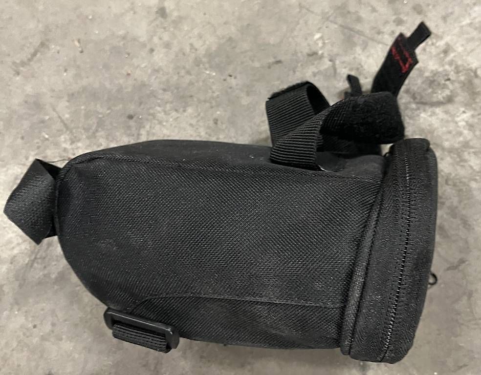 Abus Ersatzteile: Satteltasche Abus, guter Zustand – Gebraucht aus Bern von Achkrach