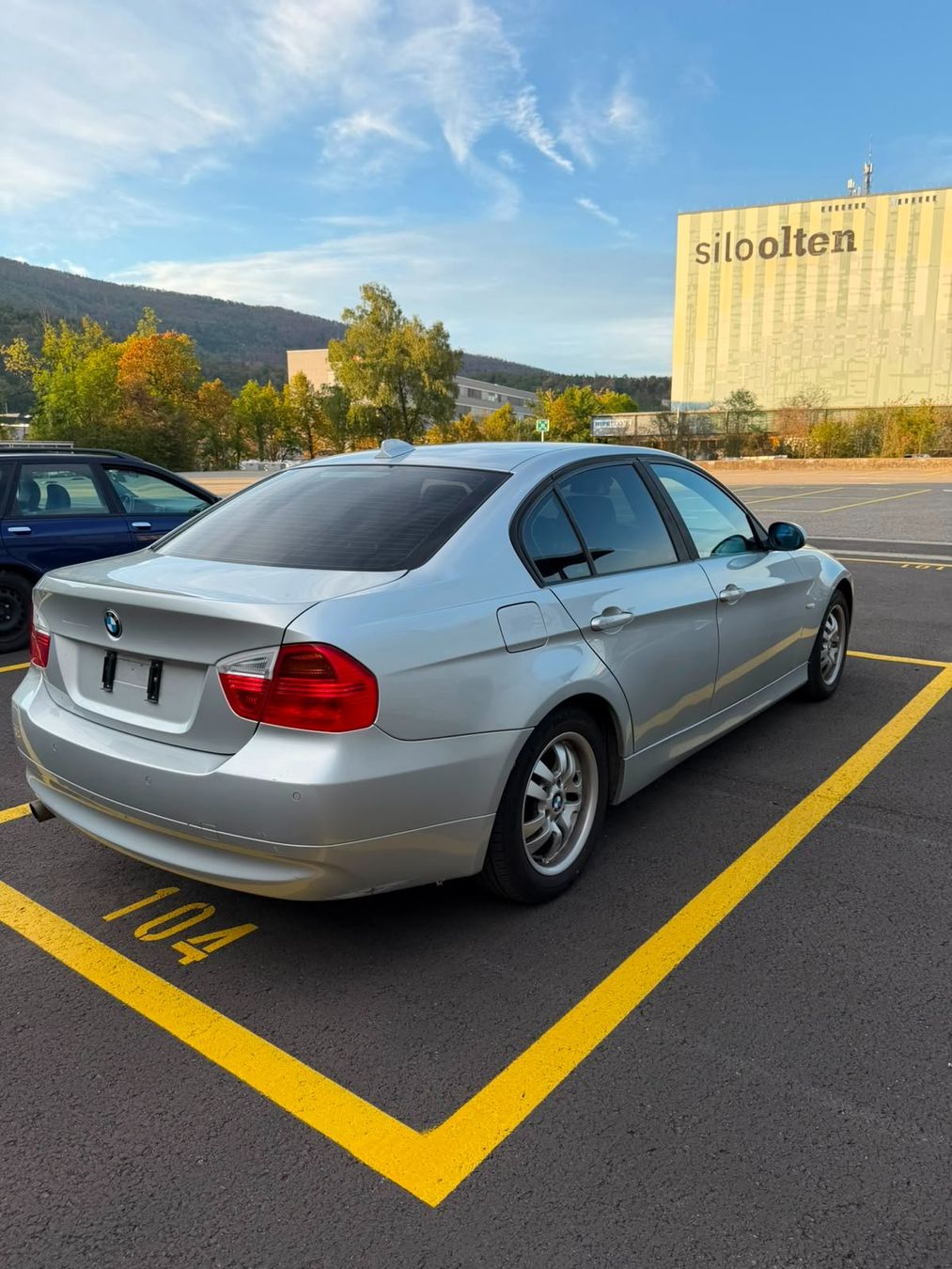 BMW Autos: BMW 318i für Bastler oder Export – Défectueux à Trimbach par Sumadinac2 2