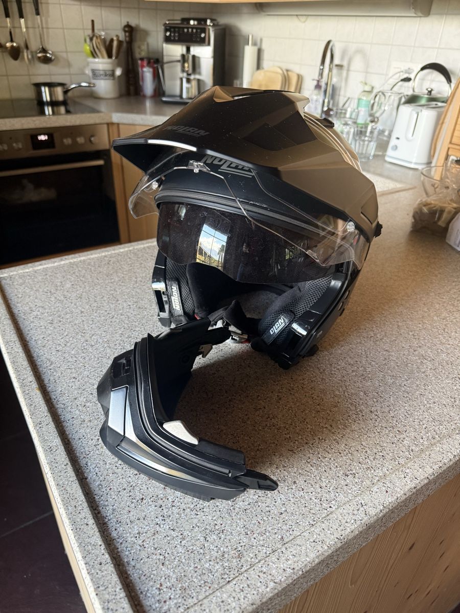 Caschi & visiere: Adventure Helm Nolan N70-2 – Usato da Vaduz venduto da ArtAries