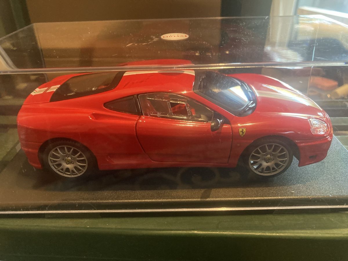 Ferrari Modellautos: Ferrari challenge stradale 1/24 hachette burago – Neu (gemäss Beschreibung) aus Versoix von Jeannot57 2