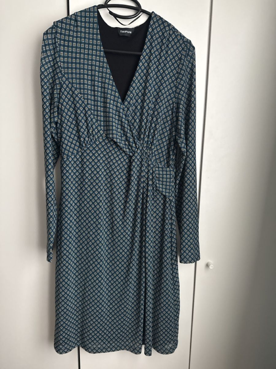 Robes: Kleid Gr M/L  – D'occasion à Winkel par Olirickli05