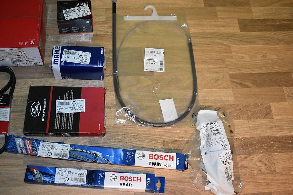 VW Tutti pezzi di ricambio auto: Diverse Ersatzteile zu 4er Golf neu – Nuovo (secondo la descrizione) da Schönenberg TG venduto da Scania10 3