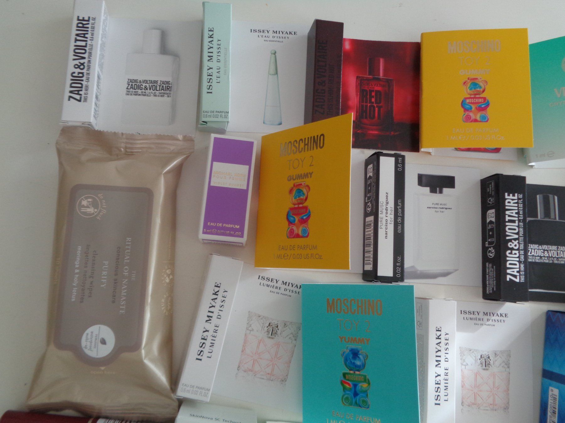 Parfums & Eau de Toilette: Parfum Proben Set Markenmix gemischt – Neuf (Voir description) à Niederhasli par Gamefreek1989 1