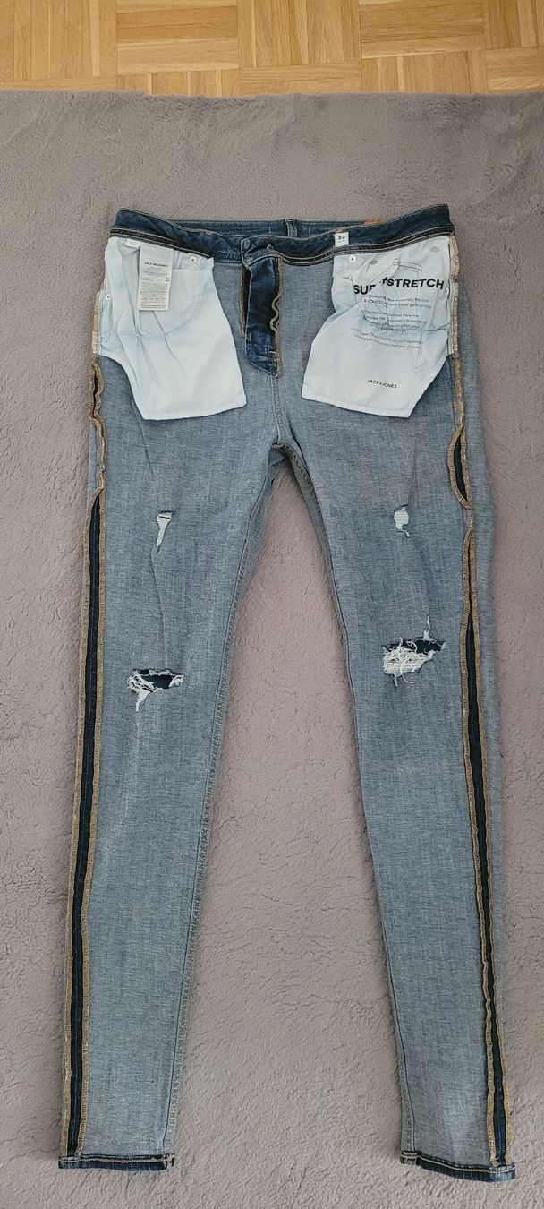 Jack & Jones Jeans: Jean Jack&Jones Tapered/Pete, Taille 32/34 /Super elastique – Nuovo (secondo la descrizione) da Vevey venduto da x_y_f 2
