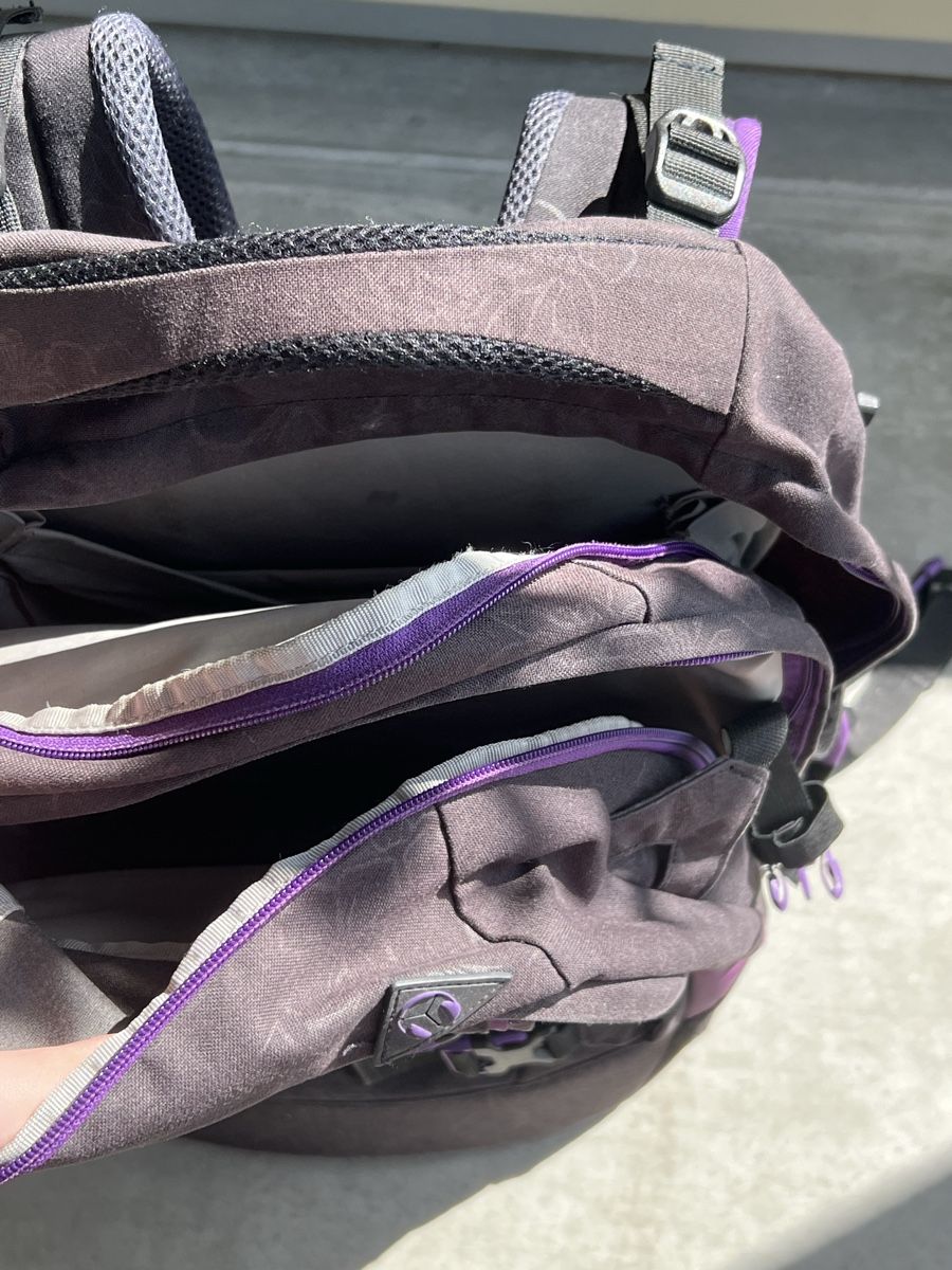 Satch Borse & Zaini: Satch Rucksack Blumenmuster Violett/Grau  – Nuovo (secondo la descrizione) da Pfäffikon ZH venduto da Batgirl78 1