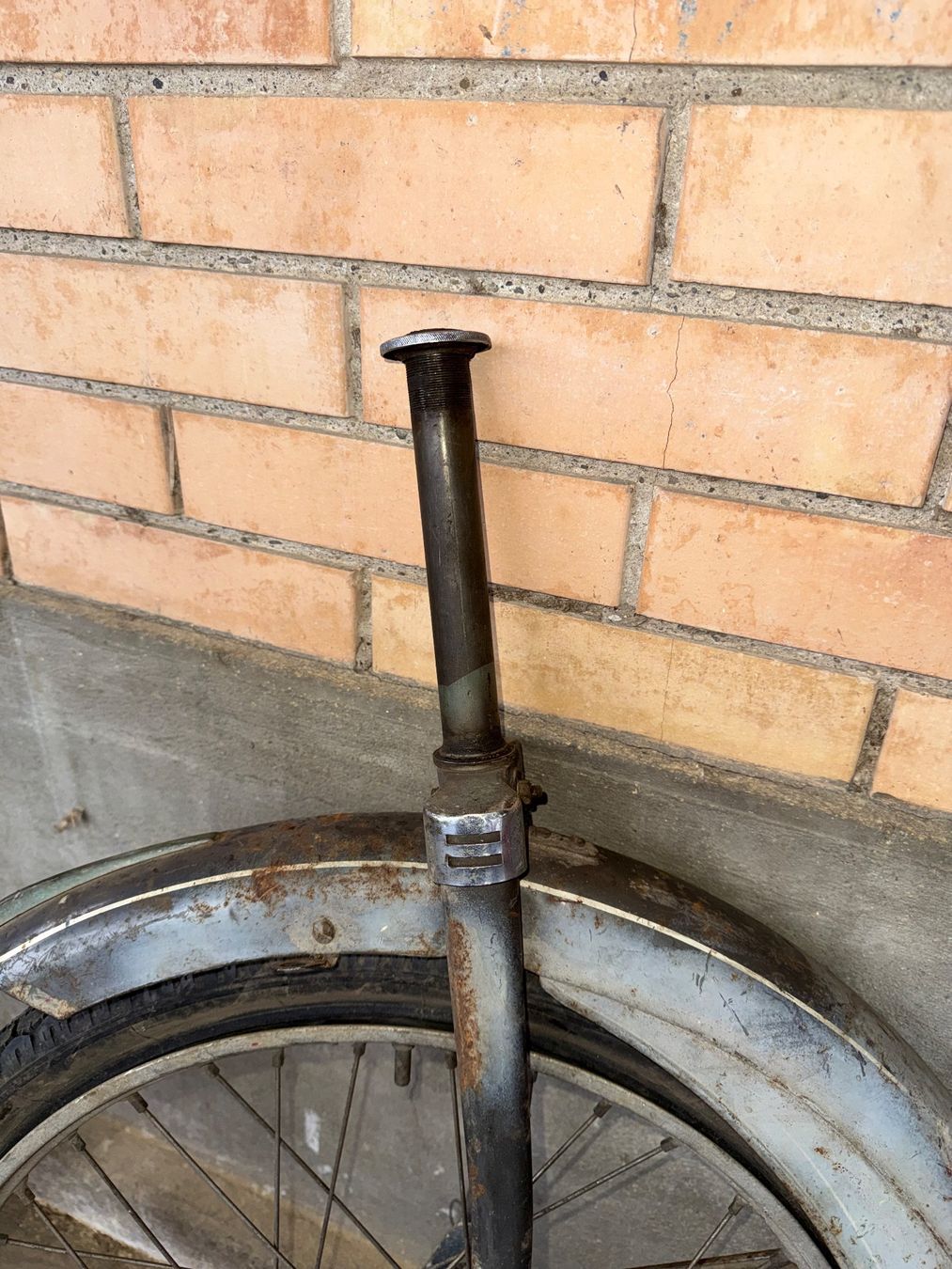 Sachs Parti ricambio per ciclomotori: Sachs 502 Mofa Starrgabel mit Vorderrad – Difettoso da Fahrni b. Thun venduto da berger_tuning34 6