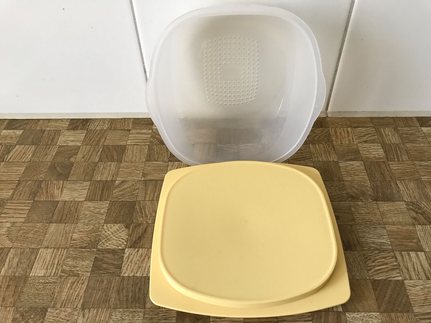 Tupperware Behälter & Ähnliches: Tupperware.  Kleiner CheeSmart – Gebraucht aus Birmensdorf ZH von Hilhan 2